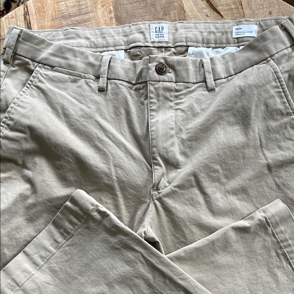 GAP Men's Tan Chinos